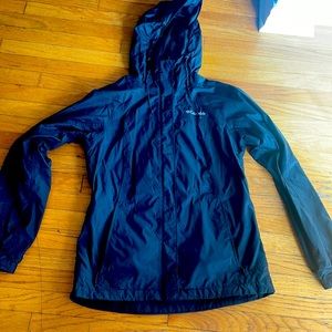 Womens Columbia rain jacket (s)